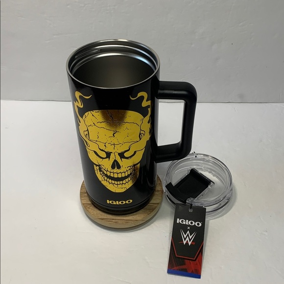 WWE Stone Cold 36 oz Tumbler 1 Liter Mug Steve Austin NWT - Picture 4 of 8